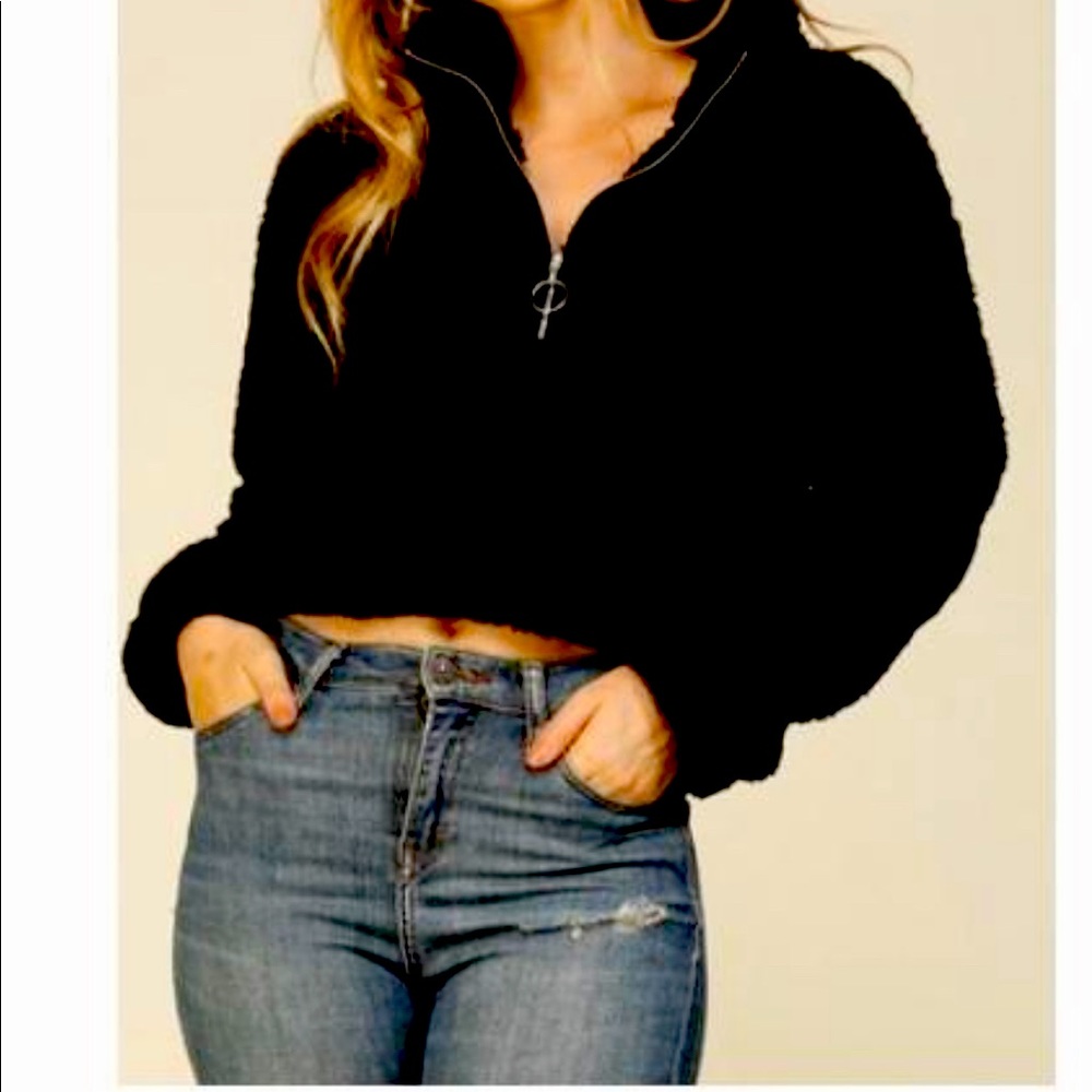 Cropped teddy sweater